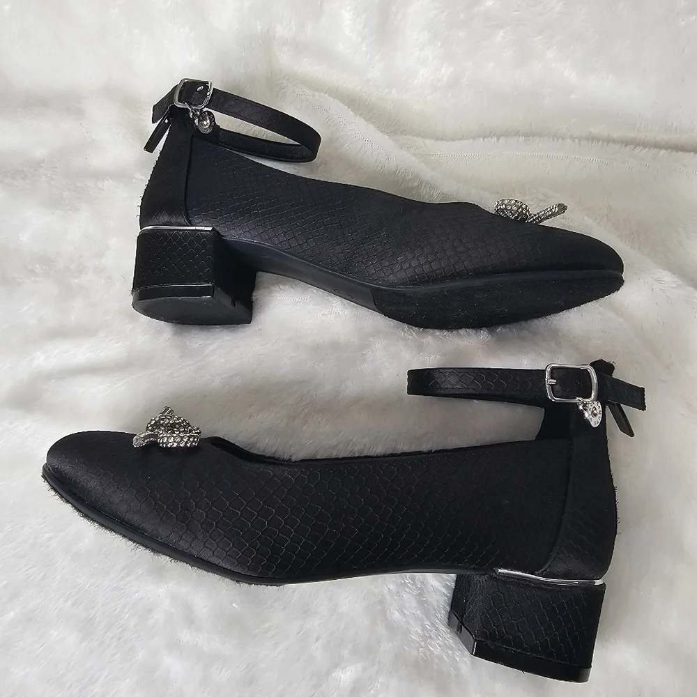 Vince Camuto Black Dress Shoe Girls Youth Size 2‎ Ankle Strap Silver Bows Heel